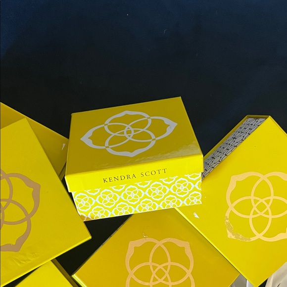 Kendra Scott Yellow Boxes with Turquoise and Cream Bags bows cards - Picture 3 of 8